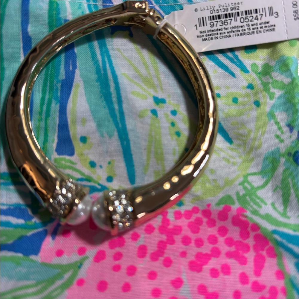 Lilly - Picture 7 of 9